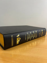 Charger l'image dans la galerie, Bible d'étude Thompson version NBS - Couverture souple noir avec tranche or et  onglets