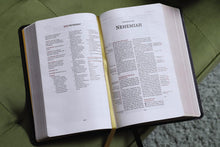 Load image into Gallery viewer, KJV - Thompson Chain-Reference Bible (black)