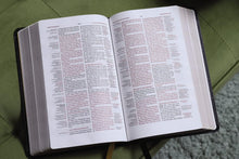 Load image into Gallery viewer, KJV - Thompson Chain-Reference Bible (black)