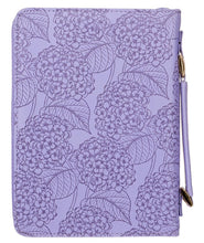 Charger l&#39;image dans la galerie, Bible Cover - MEDIUM - Hydrangea Lavender, Faux Leather
