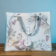 Charger l&#39;image dans la galerie, Live thankfully - Laminated Tote

